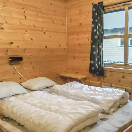 Amazing Home In Vallavik With House Sea View Vangsbygd Exterior photo