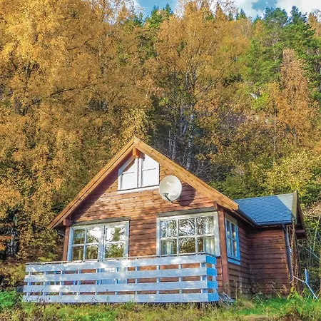 Amazing Home In Vallavik With House Sea View Vangsbygd Exterior photo