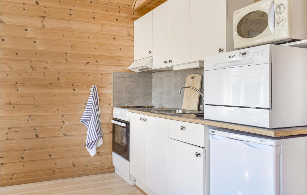 Amazing In Vallavik With House Sea View * Vangsbygd